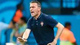 الأهلي يفاوض مدرب البرتغال السابق...