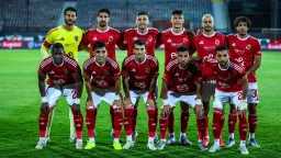 عاجل.. أزمة في غرفة ملابس...