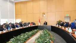 وزير الإسكان يترأس الاجتماع الأول...