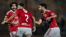 الأهلي يغلق تدريباته قبل قمة...