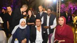 منير يحتفل بزفاف ابن شقيقته...