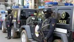 القبض على 3 أشخاص استدرجوا...