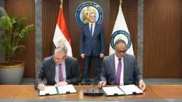 مصر توقع اتفاقية استكشاف بترولية...
