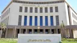 وزارة التعليم تُلزم بسداد رسوم...
