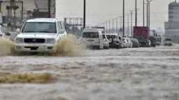 استمرار هطول أمطار رعدية ...