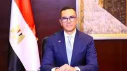 وزير الاستثمار يعرض مؤشرات التجارة...