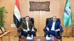 محافظ الفيوم يستقبل وزير الزراعة...