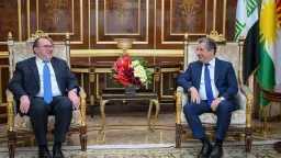 مسرور بارزاني ومسؤول أمريكي يناقشان...
