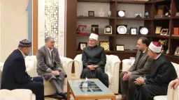 عياد يبحث مع مفتي منغوليا...