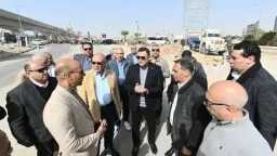 وزير الإسكان يتفقد مشروعات تطوير...