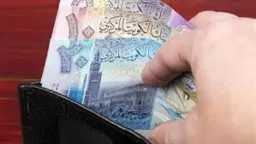 سعر الدينار الكويتي أمام الجنيه...