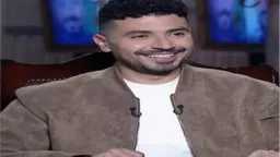 محمد أنور يواصل نشاطه الفني...