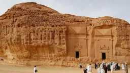السعودية: 120 مليون زائر وإنفاق...