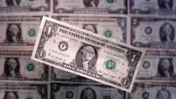 سعر الدولار مقابل الجنيه قبل...