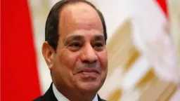 السيسي يضع أكاليل الزهور على...