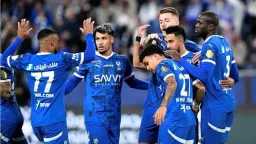 الهلال المنتشي يستضيف ضمك في...