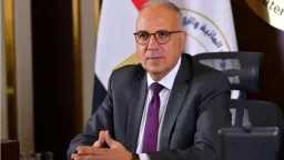 وزير الري يتابع تشغيل قناطر...
